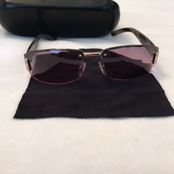 Gucci Sunglasses!!!! Little Sunnies - Picture 3 of 4